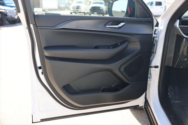 new 2025 Jeep Grand Cherokee car, priced at $41,830