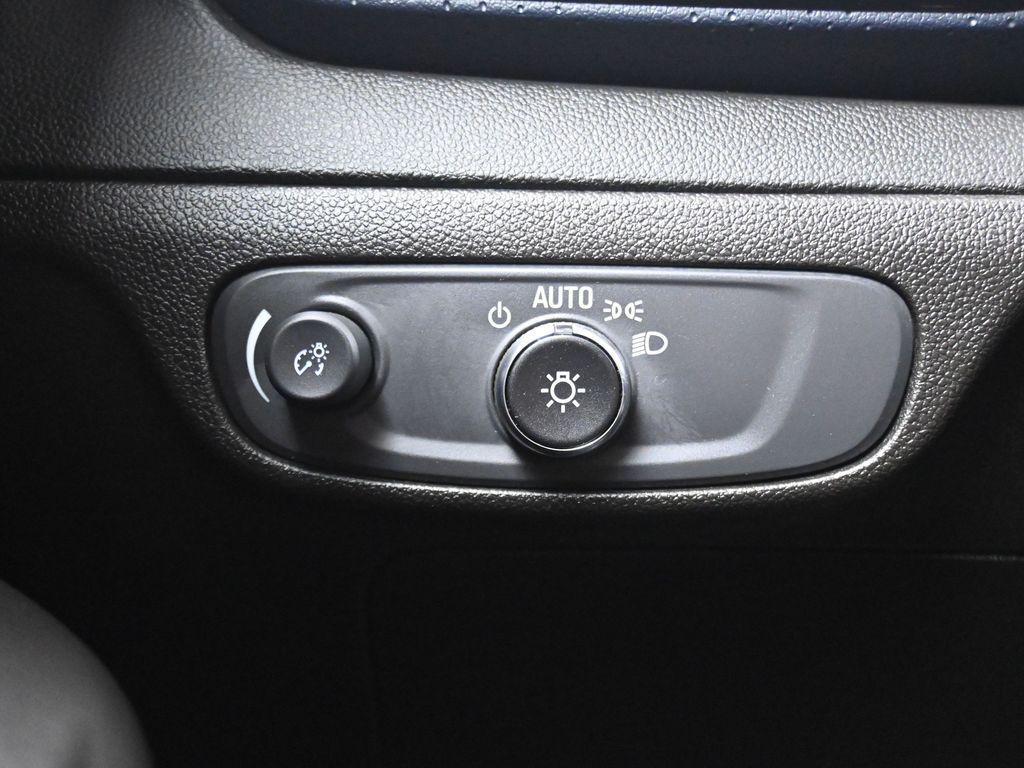 used 2022 Chevrolet Bolt EUV car, priced at $20,540