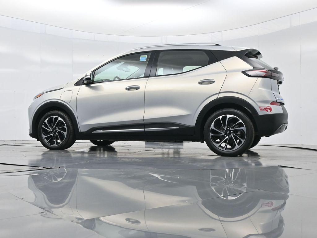 used 2022 Chevrolet Bolt EUV car, priced at $20,540