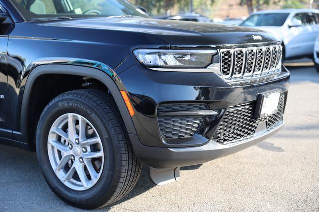 new 2025 Jeep Grand Cherokee car, priced at $37,920