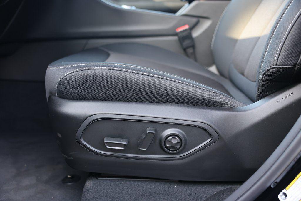 new 2025 Jeep Grand Cherokee car, priced at $29,170