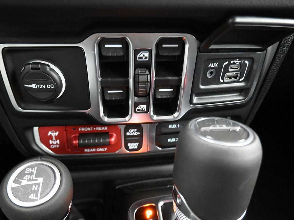 new 2025 Jeep Gladiator car, priced at $58,253
