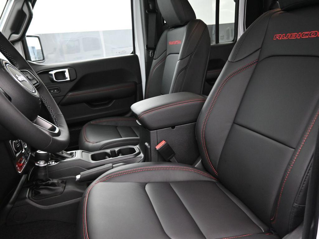 new 2025 Jeep Gladiator car, priced at $58,253