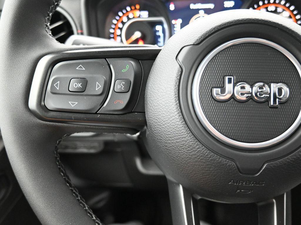 new 2025 Jeep Gladiator car, priced at $58,253