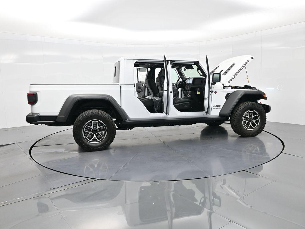new 2025 Jeep Gladiator car, priced at $58,253