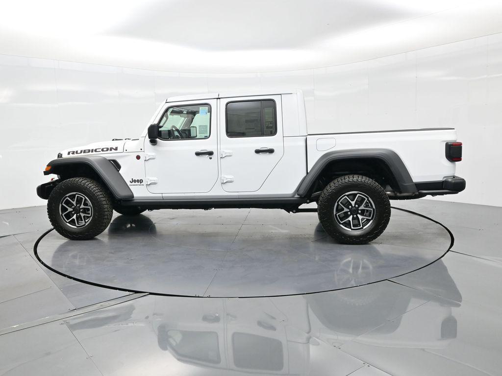 new 2025 Jeep Gladiator car, priced at $52,305