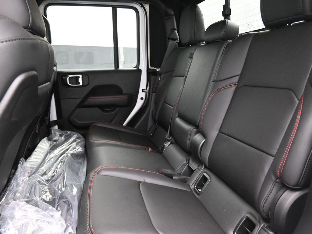 new 2025 Jeep Gladiator car, priced at $58,253