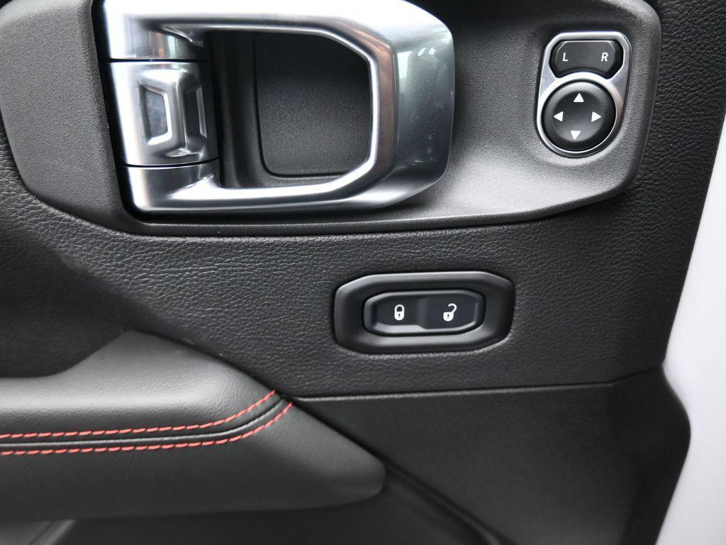 new 2025 Jeep Gladiator car, priced at $58,253