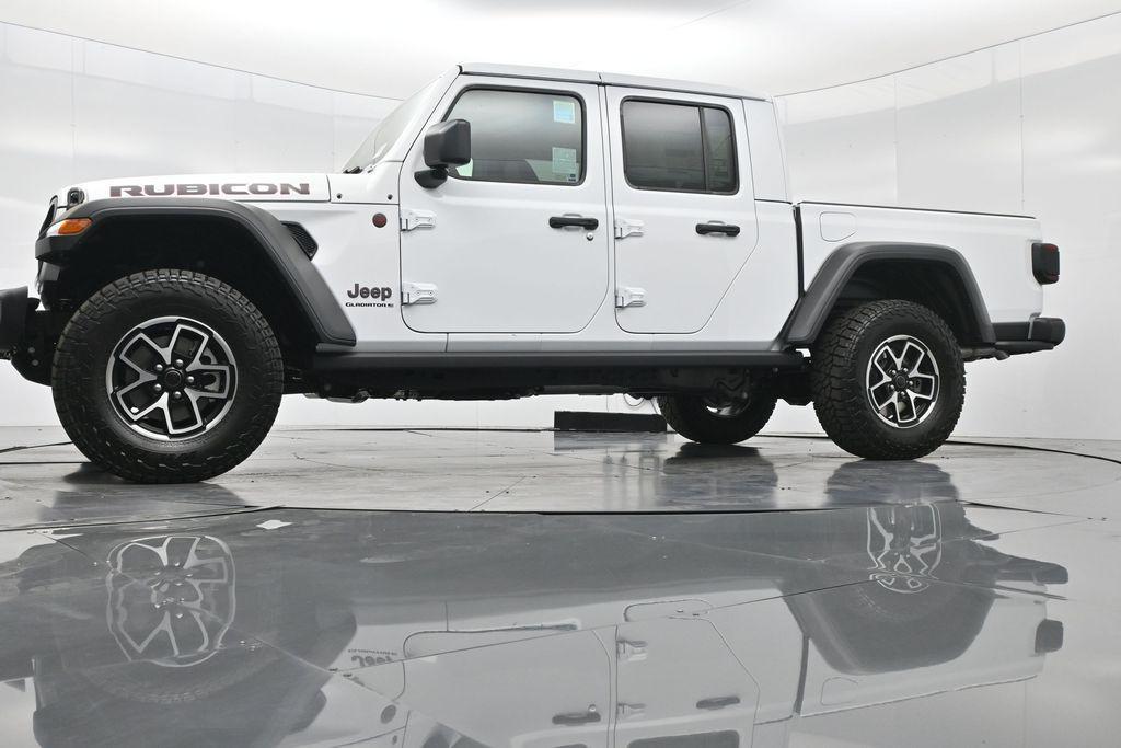 new 2025 Jeep Gladiator car, priced at $58,253