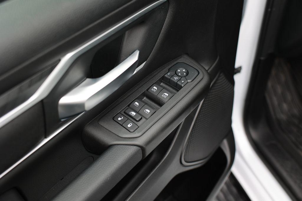 new 2025 Ram 1500 car, priced at $53,324