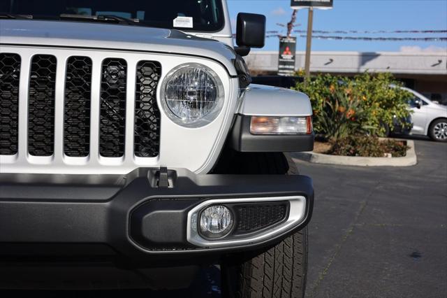 new 2023 Jeep Gladiator car, priced at $53,885