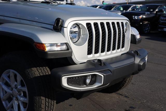 new 2023 Jeep Gladiator car, priced at $53,885