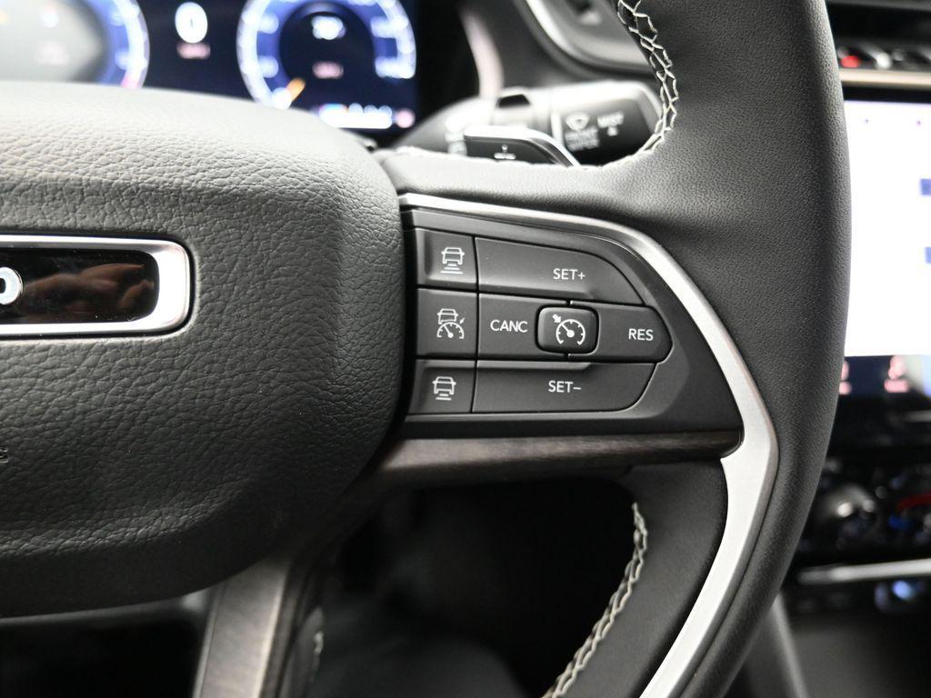 new 2025 Jeep Grand Cherokee car, priced at $50,265