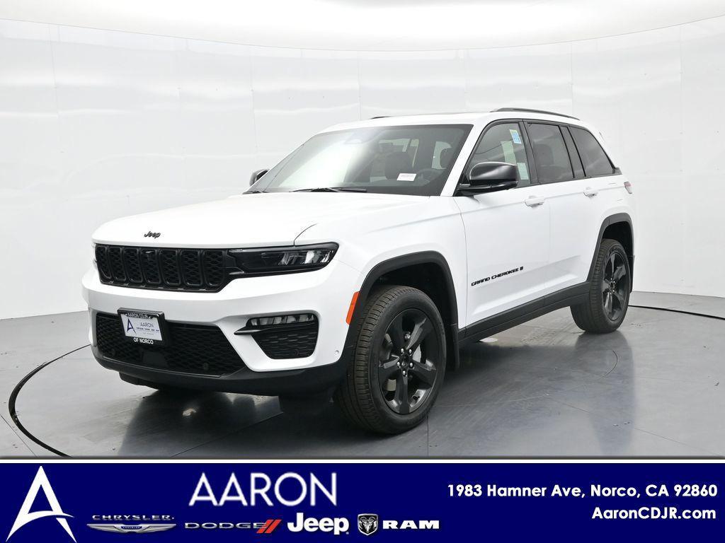 new 2025 Jeep Grand Cherokee car, priced at $54,015