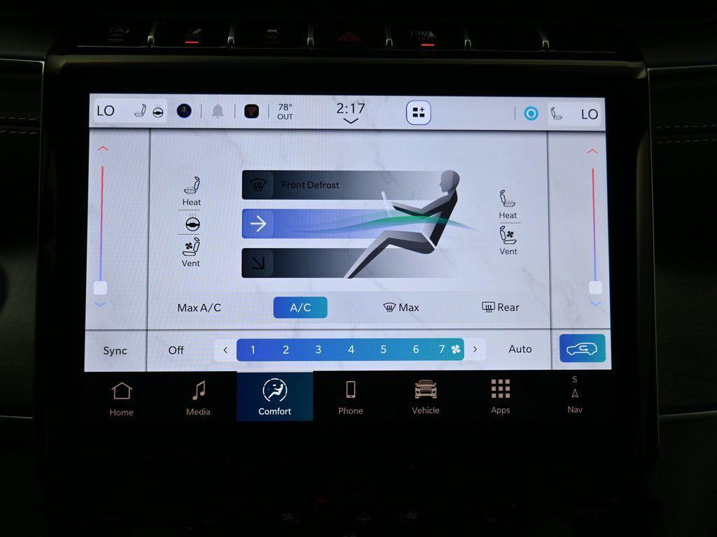 new 2025 Jeep Grand Cherokee car, priced at $50,265