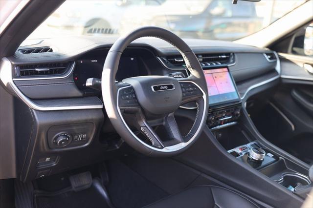 new 2025 Jeep Grand Cherokee car, priced at $41,950