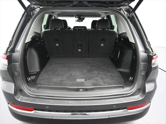 used 2022 Jeep Grand Cherokee car, priced at $27,987
