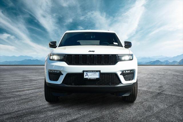 new 2025 Jeep Grand Cherokee car, priced at $45,390