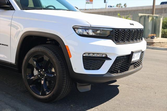 new 2025 Jeep Grand Cherokee car, priced at $45,390