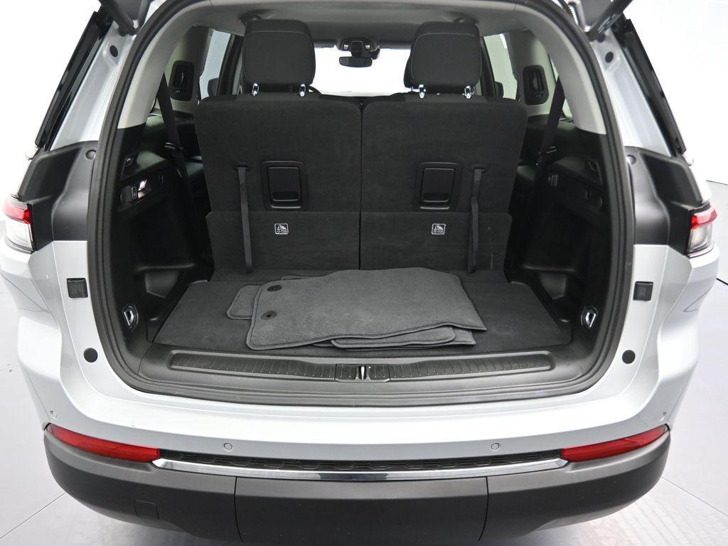 used 2022 Jeep Grand Cherokee L car, priced at $26,171