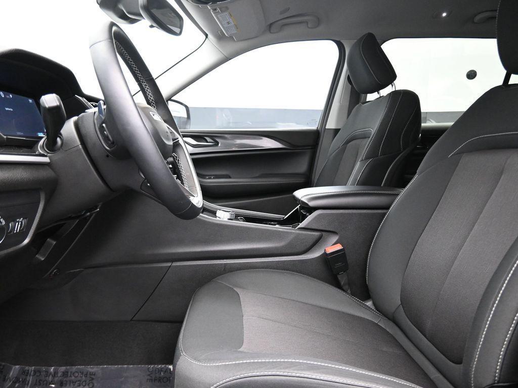 used 2022 Jeep Grand Cherokee L car, priced at $26,171