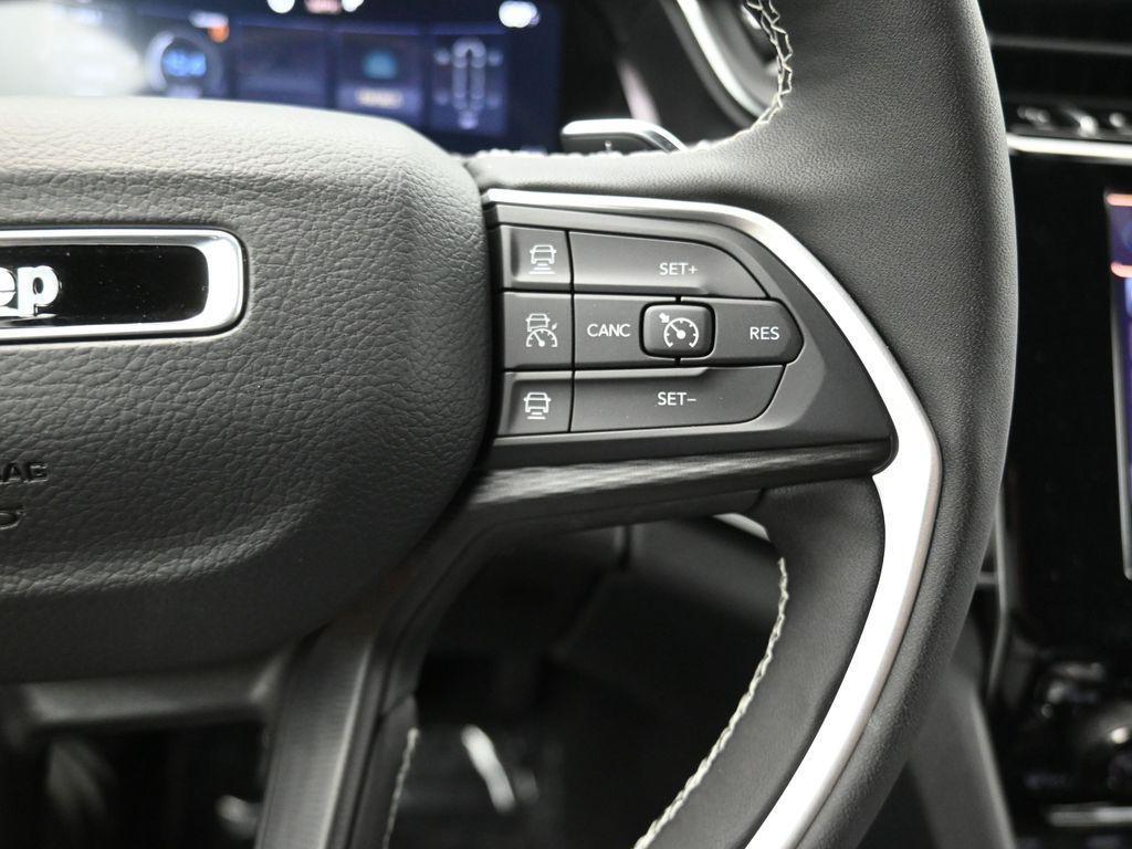 new 2025 Jeep Grand Cherokee L car, priced at $42,674