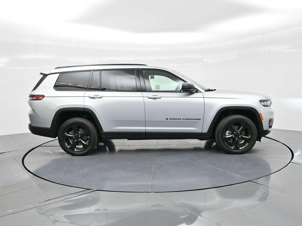 new 2025 Jeep Grand Cherokee L car, priced at $40,170