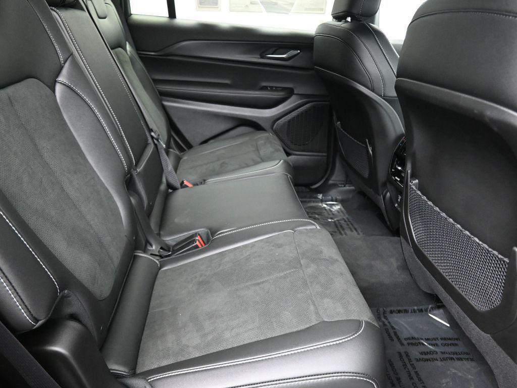 new 2025 Jeep Grand Cherokee L car, priced at $42,674