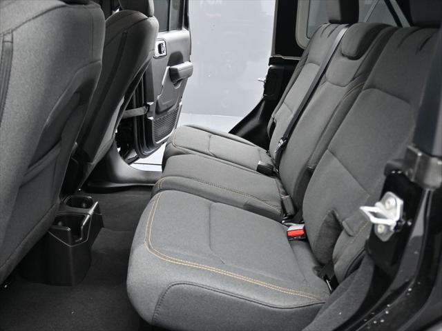 new 2025 Jeep Wrangler car, priced at $47,155