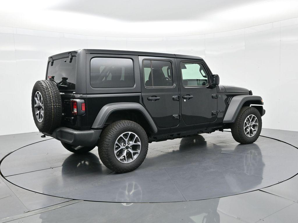 new 2025 Jeep Wrangler car, priced at $47,656