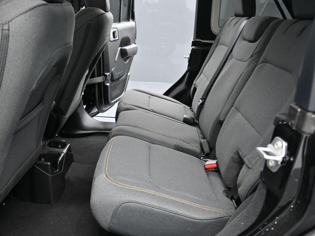new 2025 Jeep Wrangler car, priced at $47,656