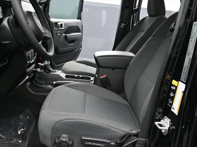 new 2025 Jeep Wrangler car, priced at $47,155