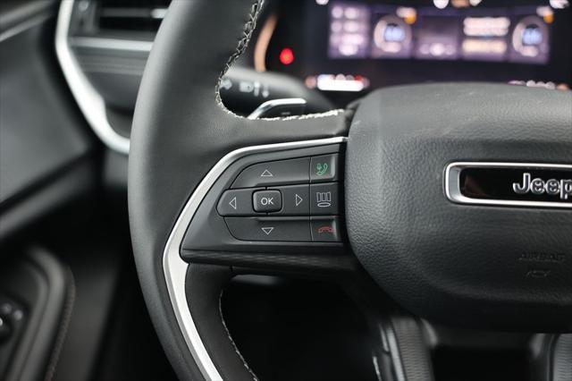 new 2025 Jeep Grand Cherokee car, priced at $42,425