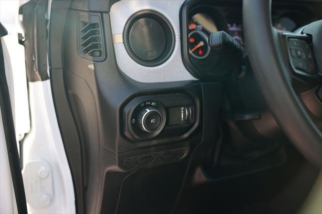 new 2025 Jeep Wrangler car, priced at $41,570