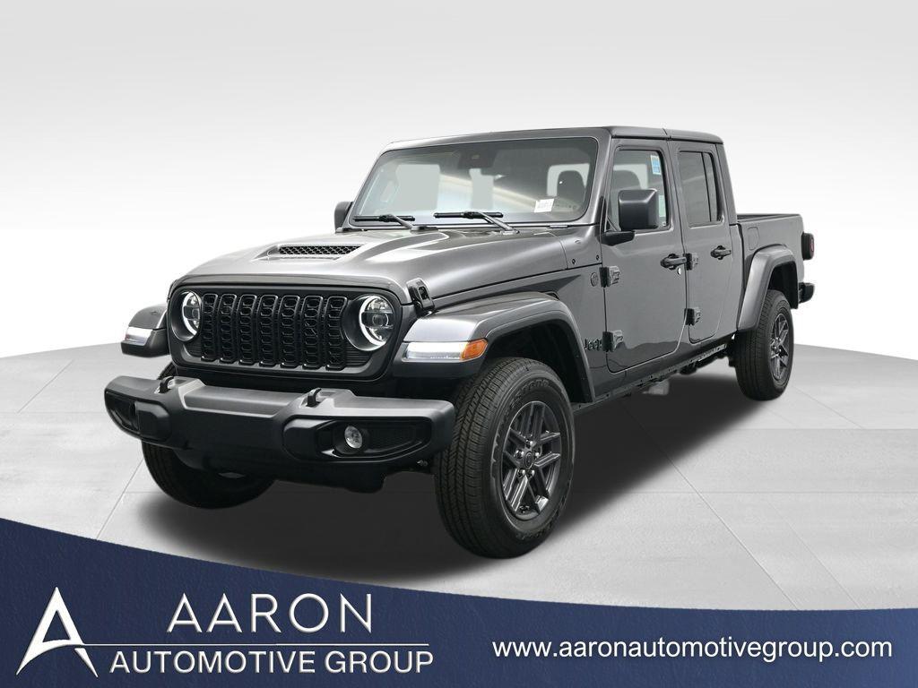 new 2025 Jeep Gladiator car, priced at $42,045