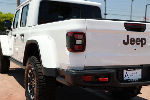 new 2024 Jeep Gladiator car, priced at $58,901