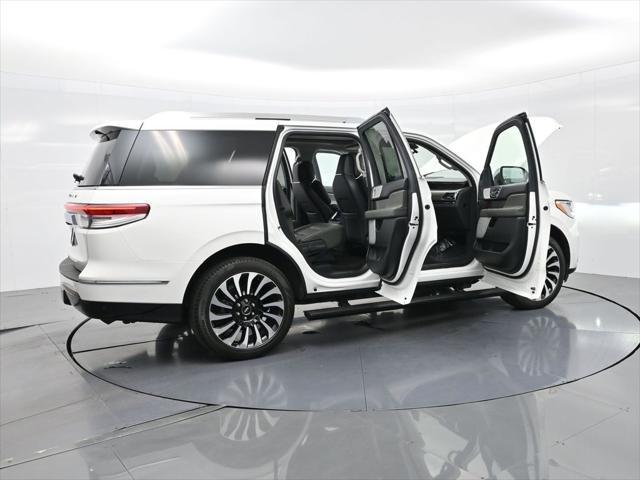 used 2022 Lincoln Navigator car, priced at $68,987
