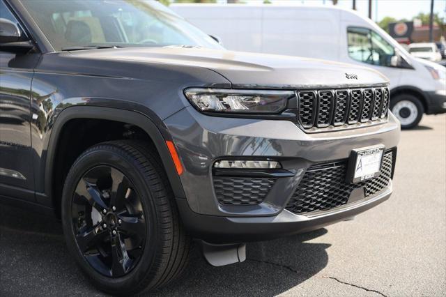 new 2025 Jeep Grand Cherokee car, priced at $42,545