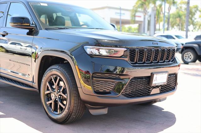 new 2024 Jeep Grand Cherokee car, priced at $40,405