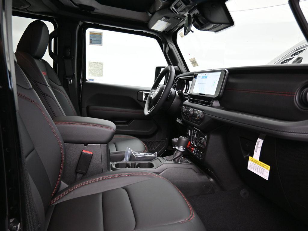 new 2025 Jeep Gladiator car, priced at $54,640