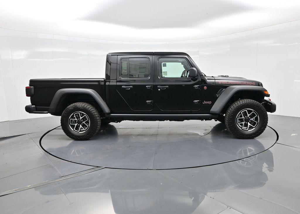 new 2025 Jeep Gladiator car, priced at $51,950