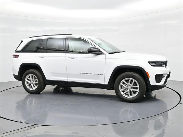 new 2025 Jeep Grand Cherokee car, priced at $33,830