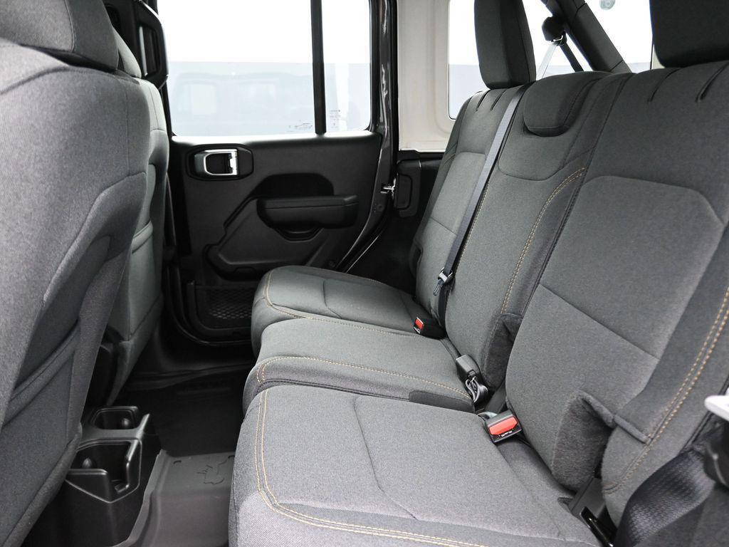 new 2025 Jeep Wrangler car, priced at $34,685