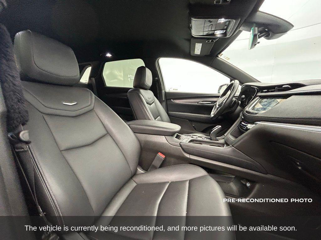 used 2023 Cadillac XT5 car, priced at $29,496