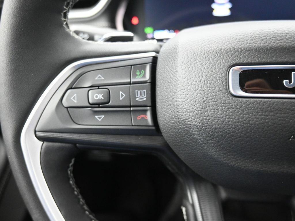 new 2025 Jeep Grand Cherokee L car, priced at $33,140