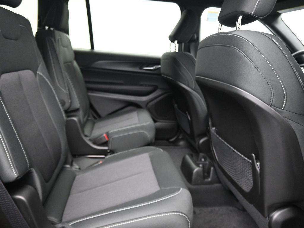 new 2025 Jeep Grand Cherokee L car, priced at $33,140