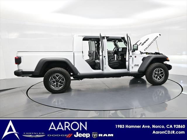 new 2025 Jeep Gladiator car, priced at $54,650