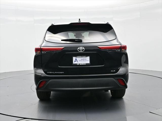 used 2023 Toyota Highlander car, priced at $35,116