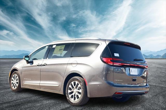 new 2023 Chrysler Pacifica car, priced at $45,960