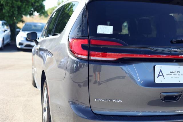 new 2023 Chrysler Pacifica car, priced at $45,960